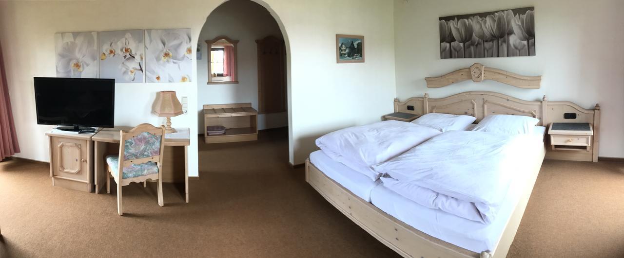 Hotel Bergblick Warmensteinach Buitenkant foto